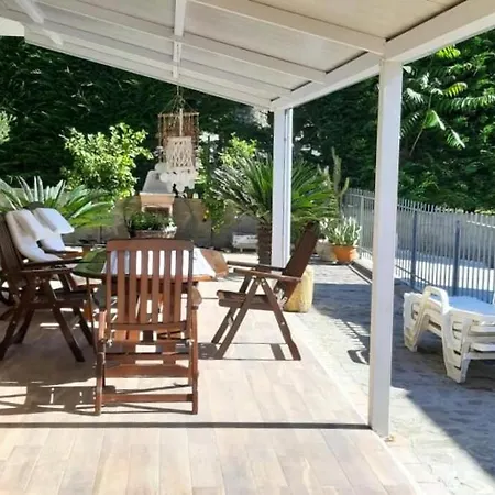 Daire Apartment, Torre Melissa *