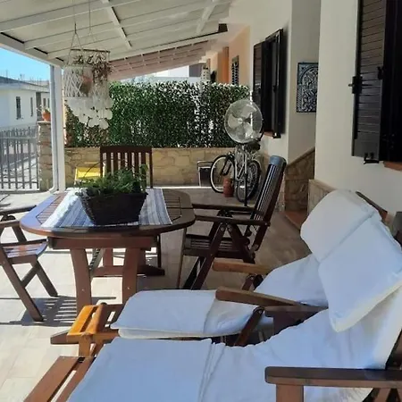 Daire Apartment, Torre Melissa Torre Melissa